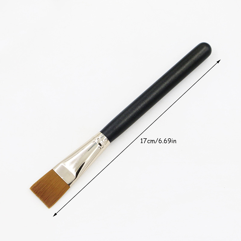 【L】Flat Square Foundation Brus - Hair Care Cream recension och pris