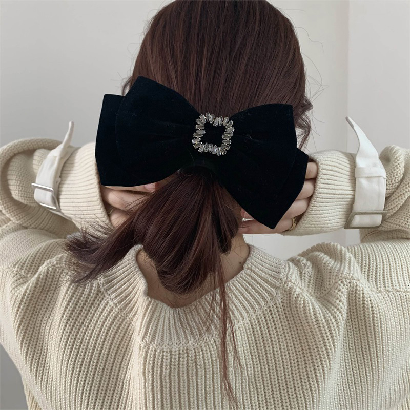 Brand New Black Velvet Big Bow - Hair Care Luxury Brands recension och pris